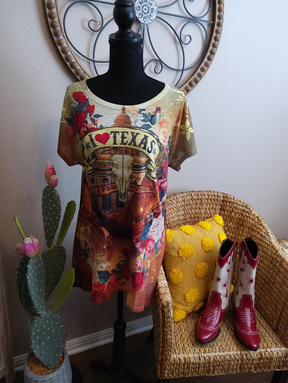 I ♥ Texas Graphic Tee — Multicolor Vintage-Inspired